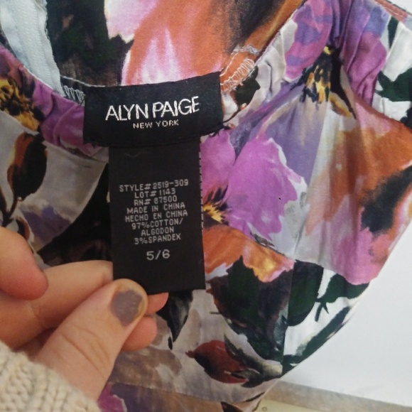 Dress - Picture 2 of 3